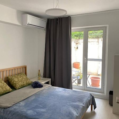 Apartamento Okeanidon Atenas Exterior foto